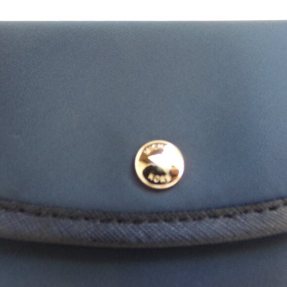 Michael Kors Bag Pouch Navy Black Logo Snap 8'' Can Use Wristlet Fabric - Picture 3 of 10
